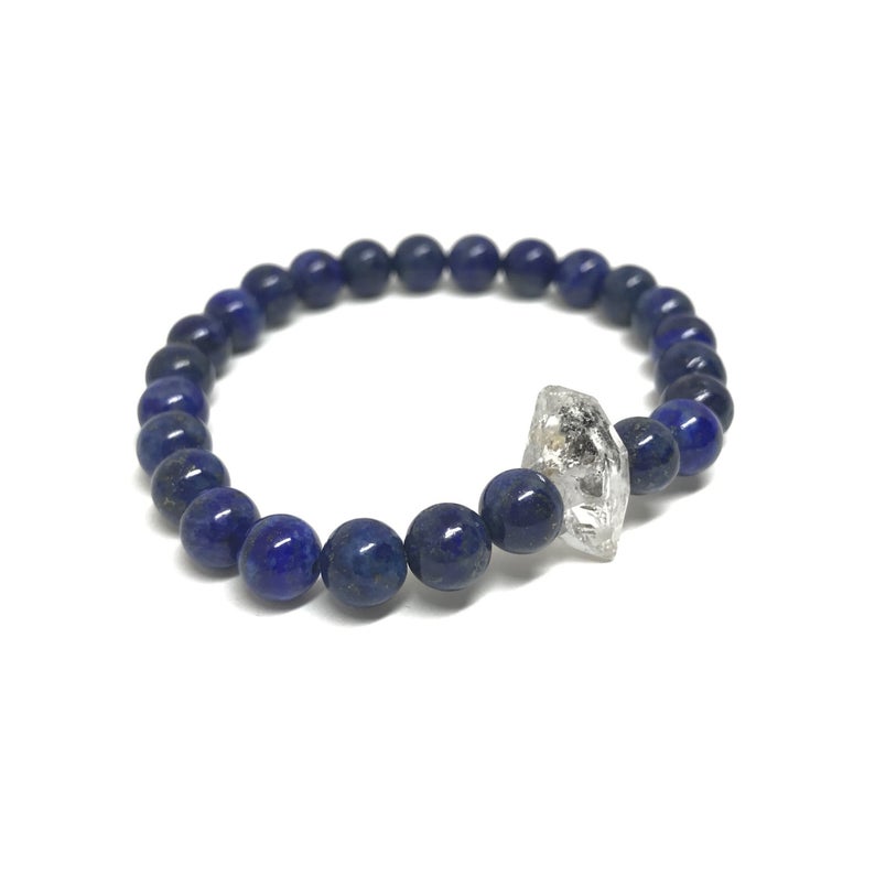 Lapis Lazuli crystals to heal the third eye chakra